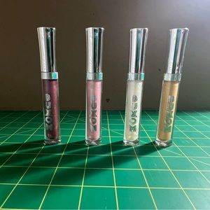 New 4 Buxom plumping lip gloss